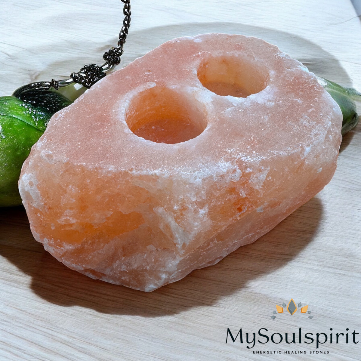 Kerzenstäder bzw. Teelichthalter aus Himalaya Salz für 22 Teelichter