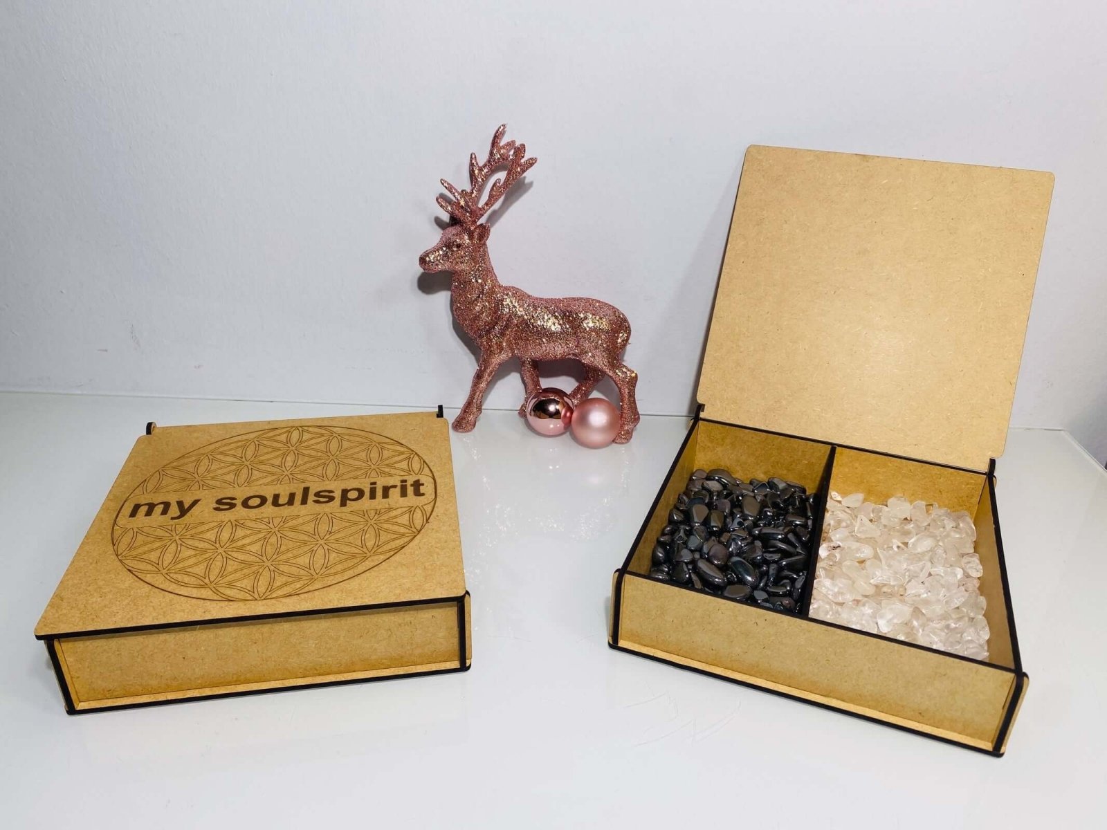 Entlade - und Lade - Box mit BERGKRISTALL und HÄMATIT / 2 Größen inkl. Füllung - Aufladung & Reinigung