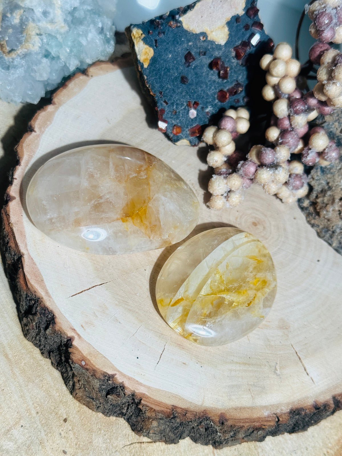 Gelber BERGKRISTALL ( golden Healer ) Handschmeichler 2 Stück - Trommelsteine