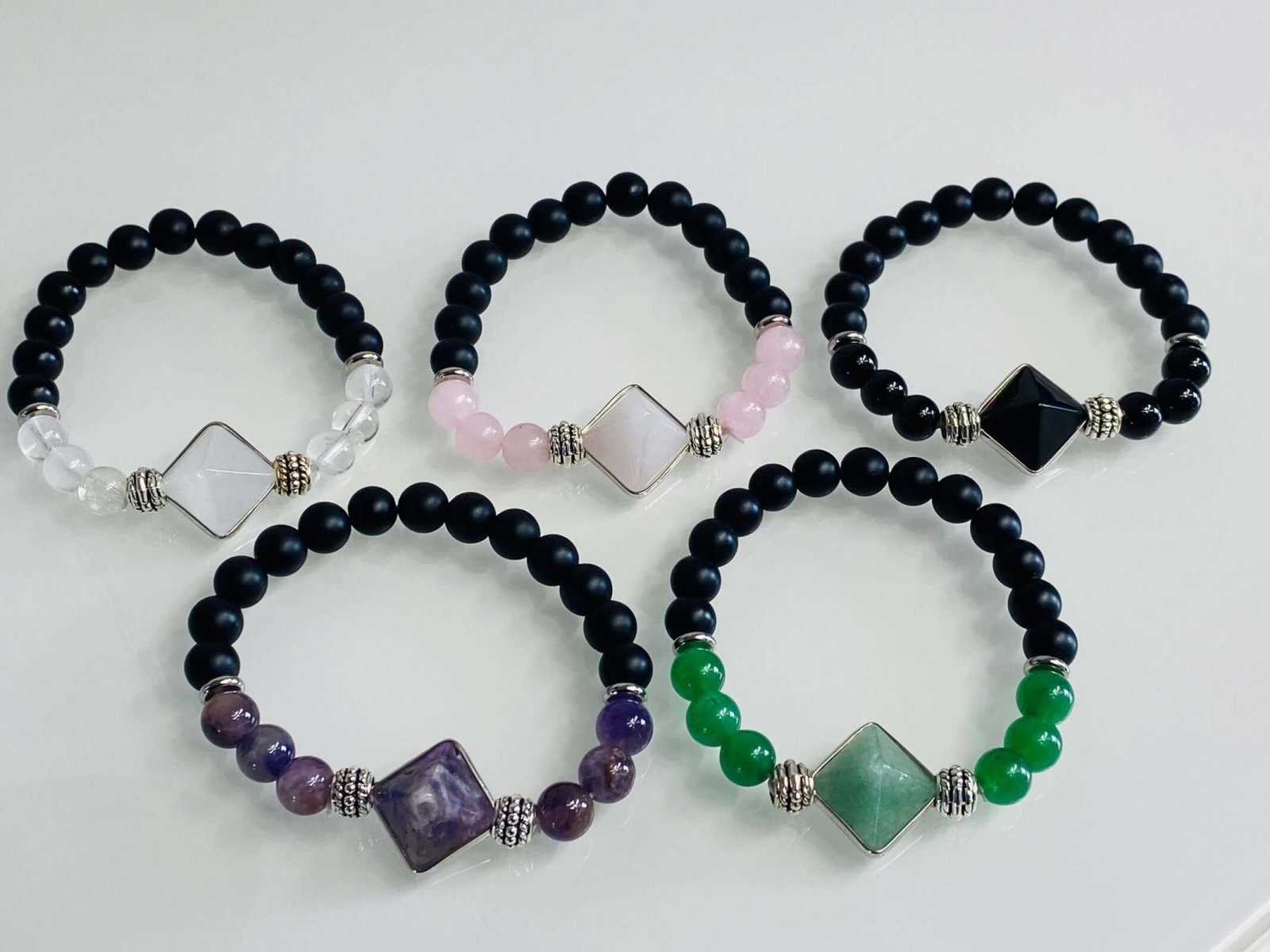 ONYX - Lava Armband mit Heilstein - Raute - Perlenarmband